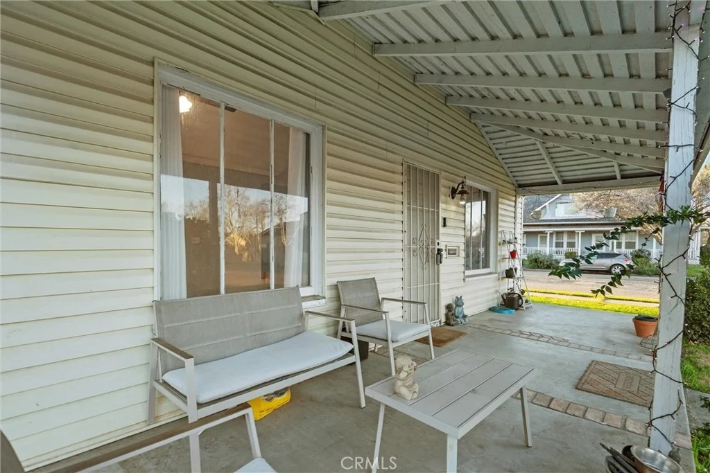 Photo of 855 Johnson
