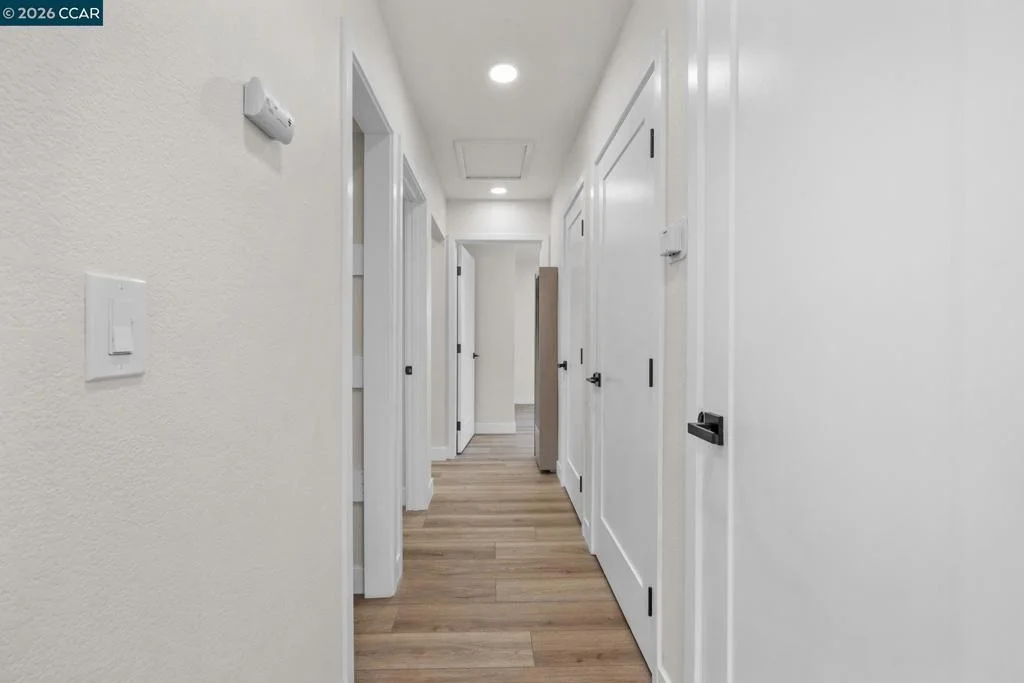 Photo of 2697 Mayfair