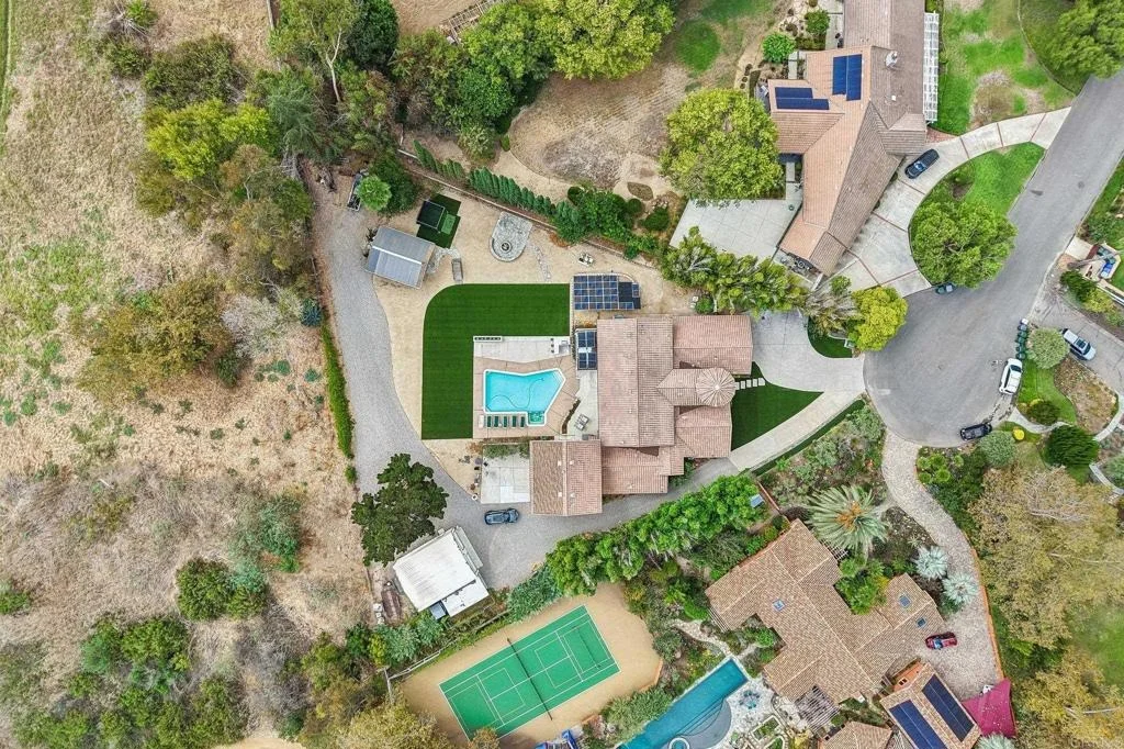 Photo of 519 Meadowmist Court