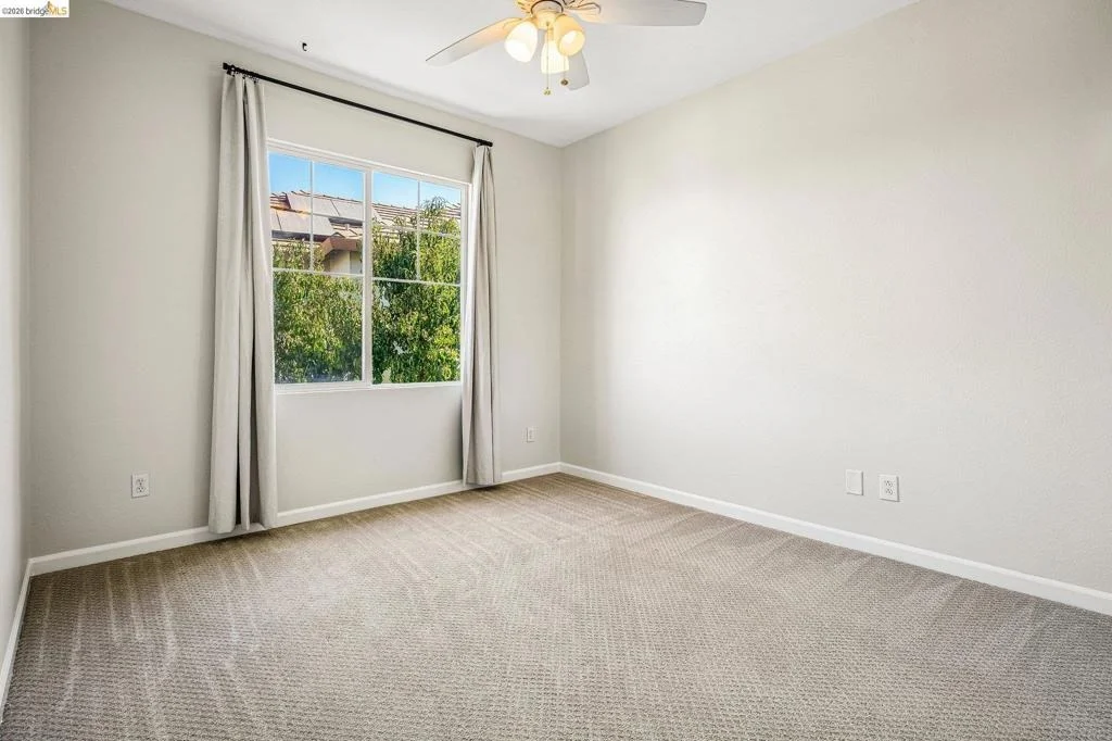 Photo of 2698 Jackson Ave