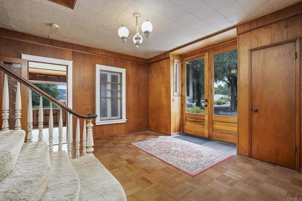 Photo of 450 SUMMERHILL CT