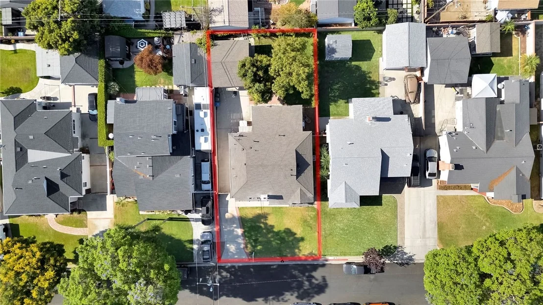Photo of 15129 La Forge Street