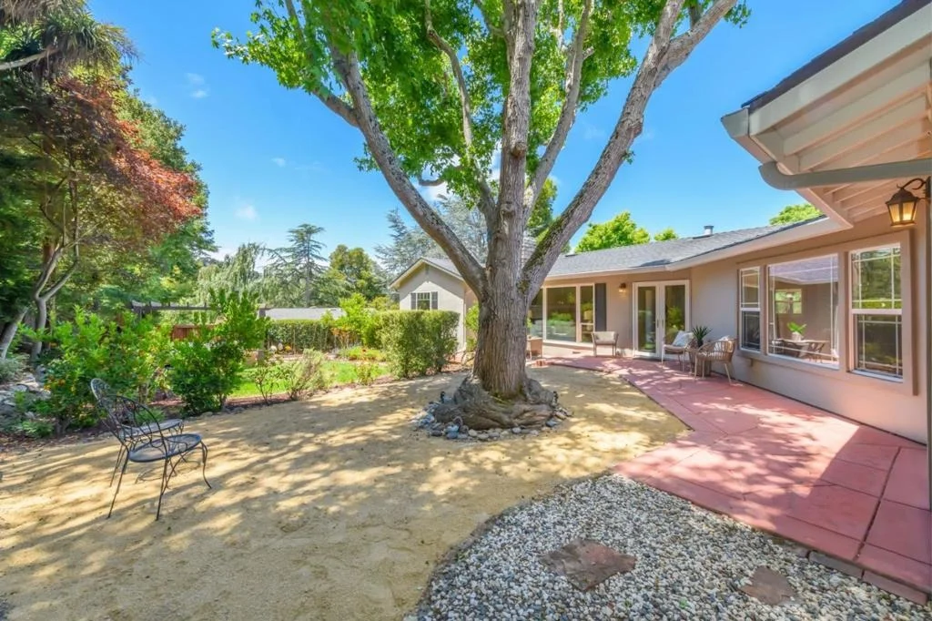 Photo of 1883 Parrott Drive