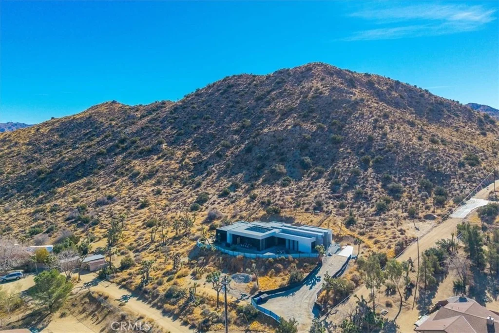 Photo of 8175 Fox Trail