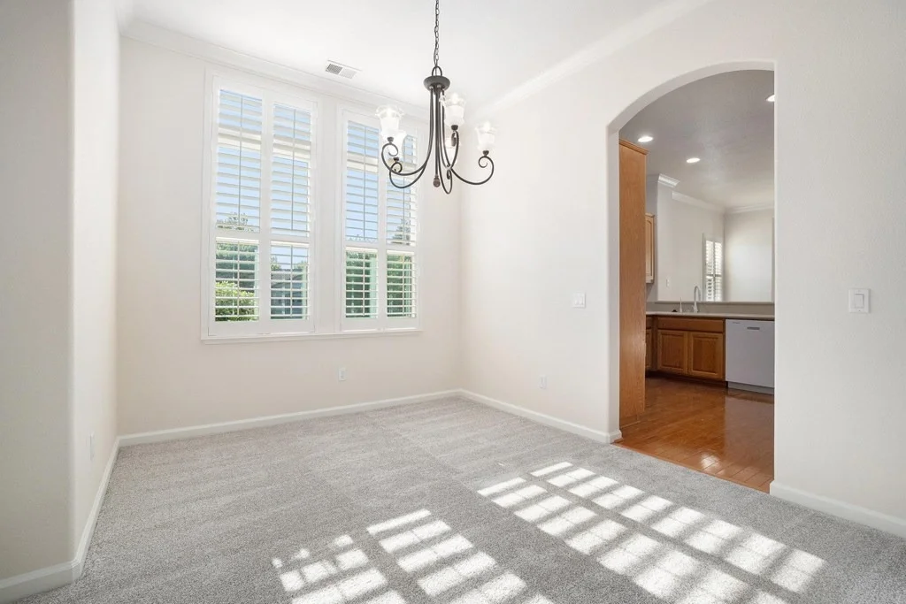 Photo of 1007 CENTENNIAL DR