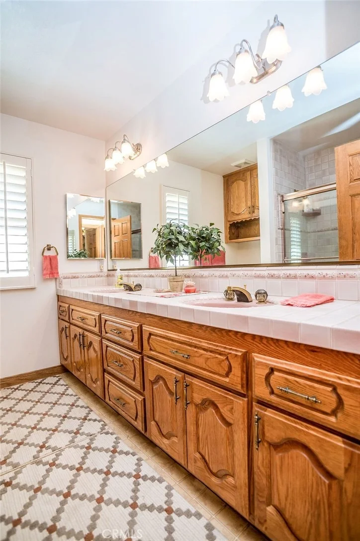 Photo of 42110 San Jose