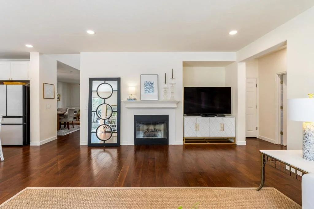 Photo of 4715 Peninsula Point Drive