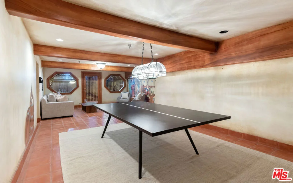 Photo of 28824 Cliffside Drive
