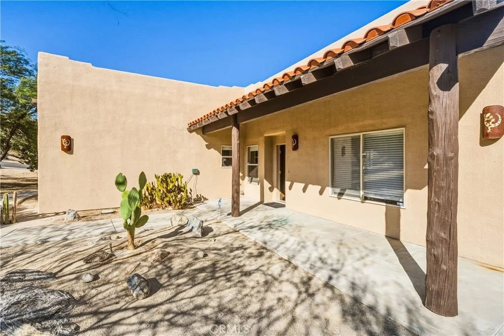 Photo of 6231 Mirlo
