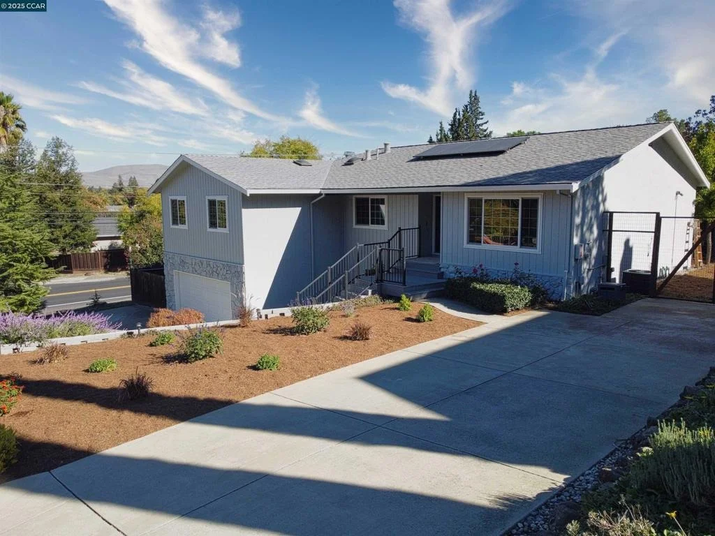 Photo of 4044 Cowell Road
