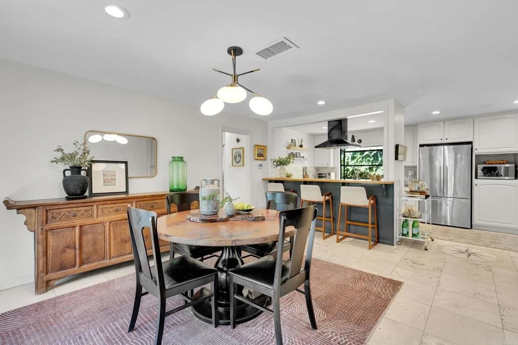 Photo of 705 Valley Drive