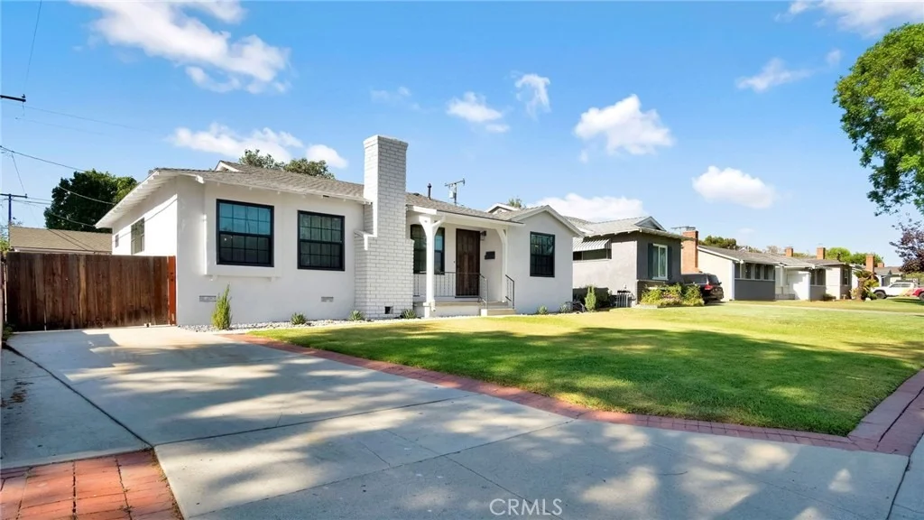 Photo of 15129 La Forge Street