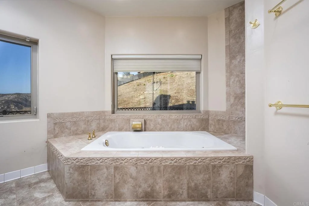 Photo of 11687 VALLE VISTA RD
