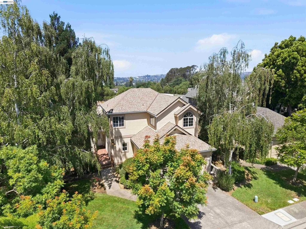 Photo of 23661 Glenbrook Lane