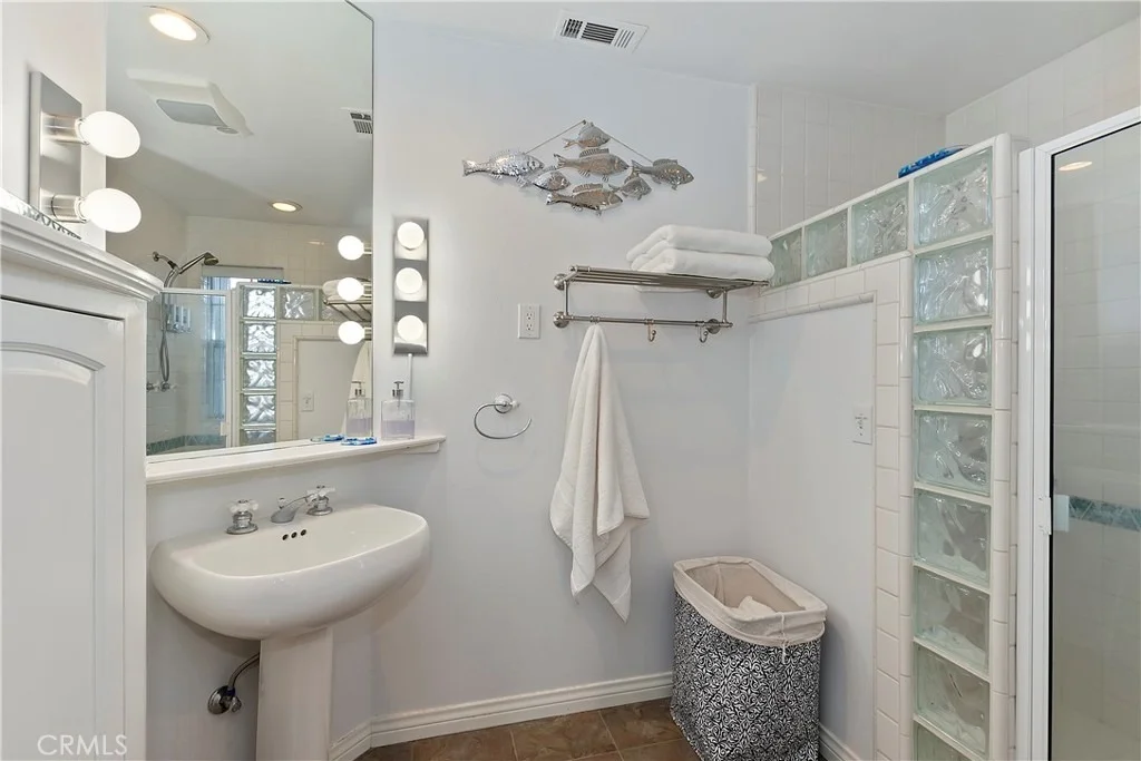 Photo of 27832 St Bernard