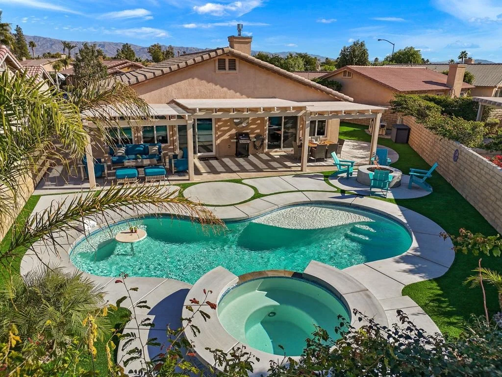 Photo of 49771 Lincoln Drive