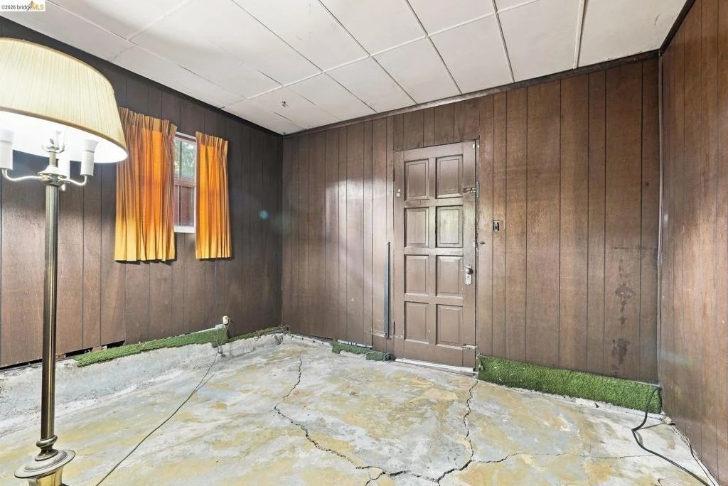Photo of 3000 Morcom Ave