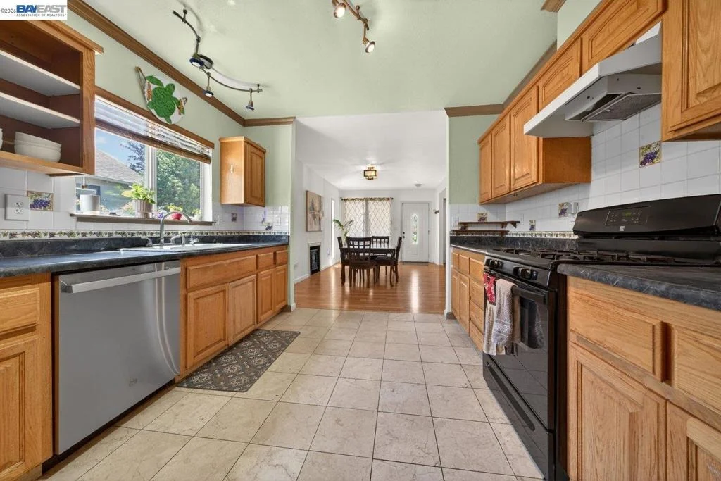 Photo of 229 Lake Ave