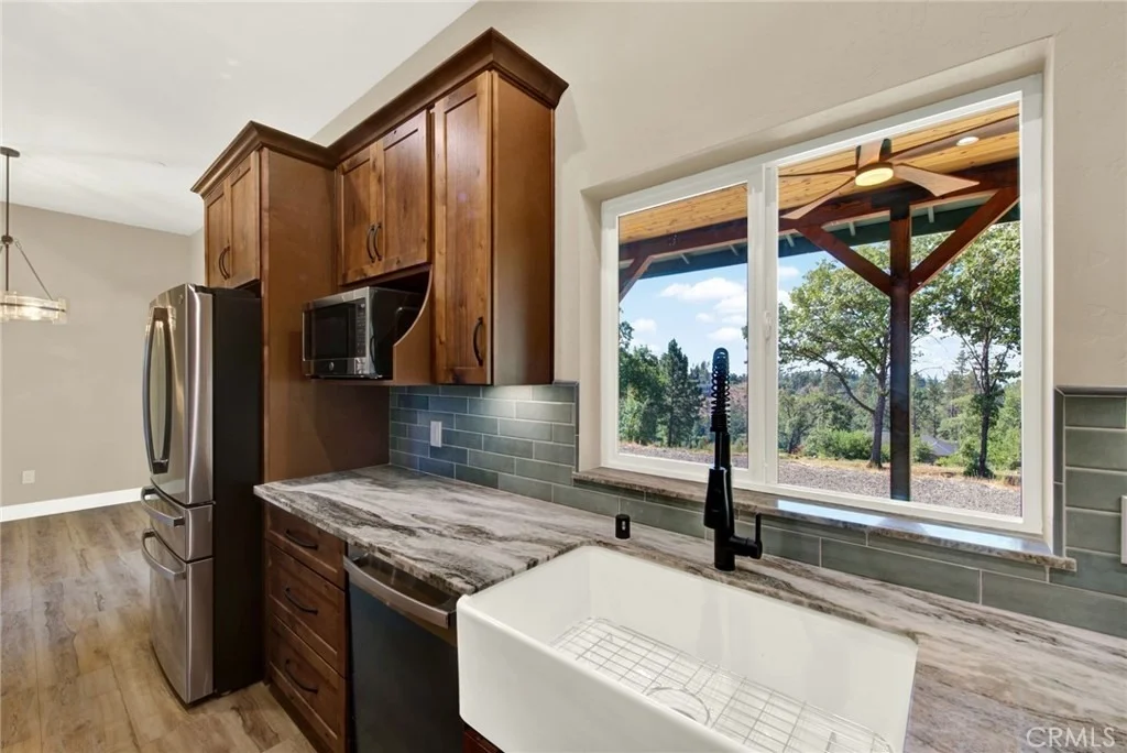 Photo of 1690 BEND LANE