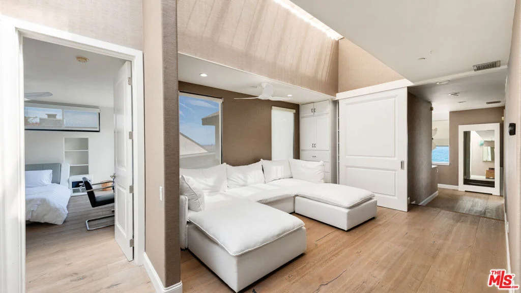 Photo of 25252 Malibu Road