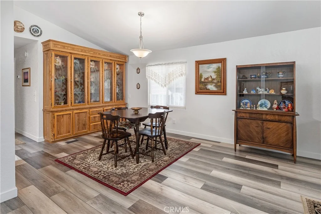Photo of 1298 Bishop