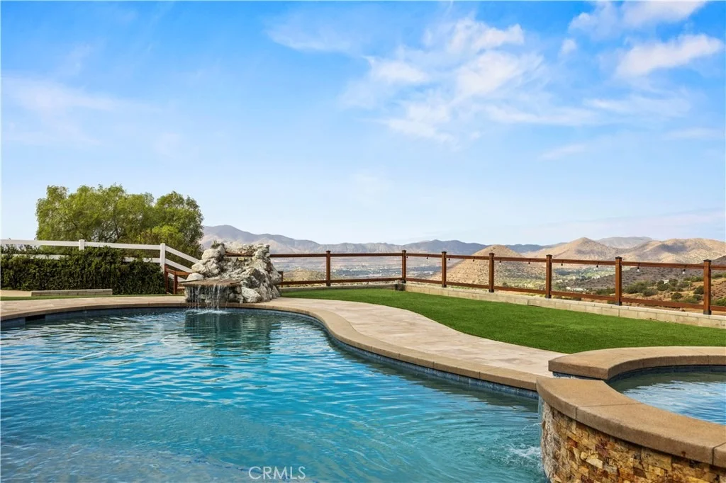 Photo of 34665 Desert Road