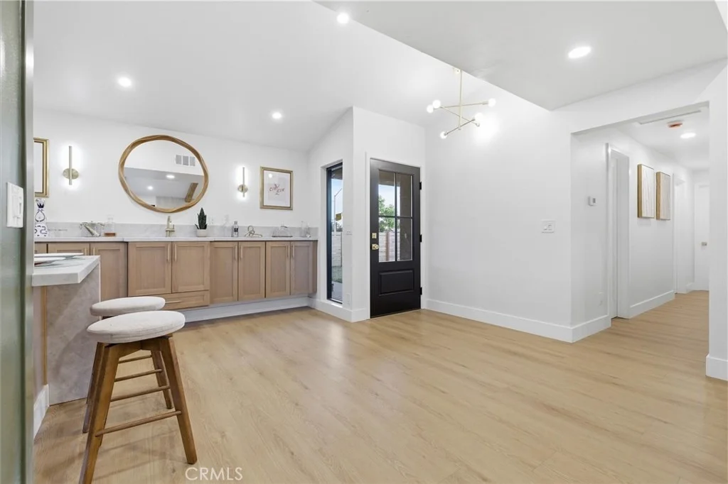 Photo of 5797 Crescent