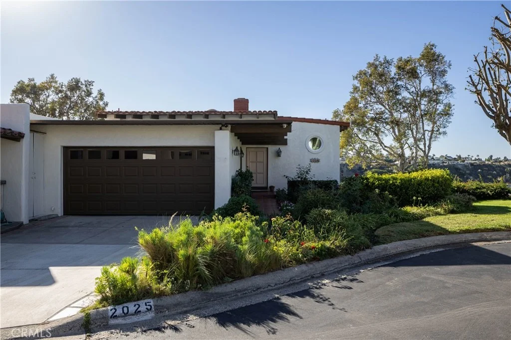 Photo of 2025 Avenida Chico