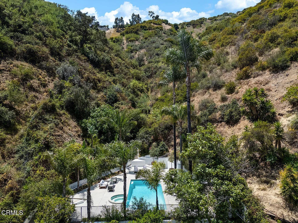 Photo of 1475 N Bundy Drive