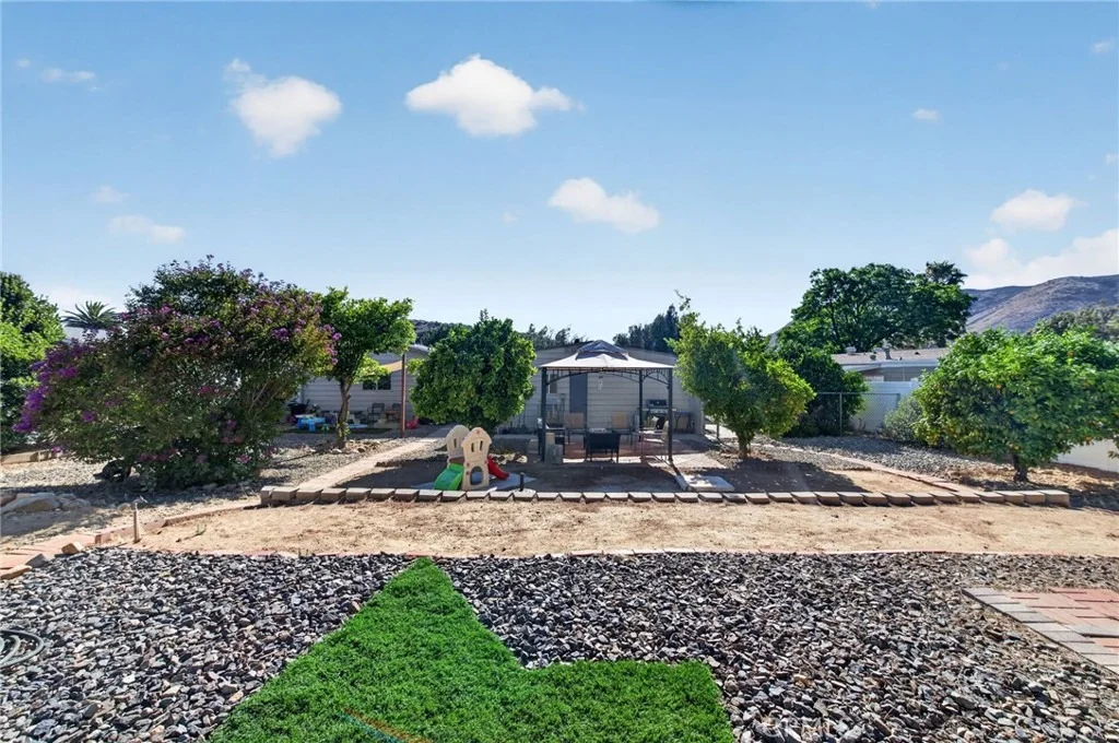 Photo of 33710 The Farm