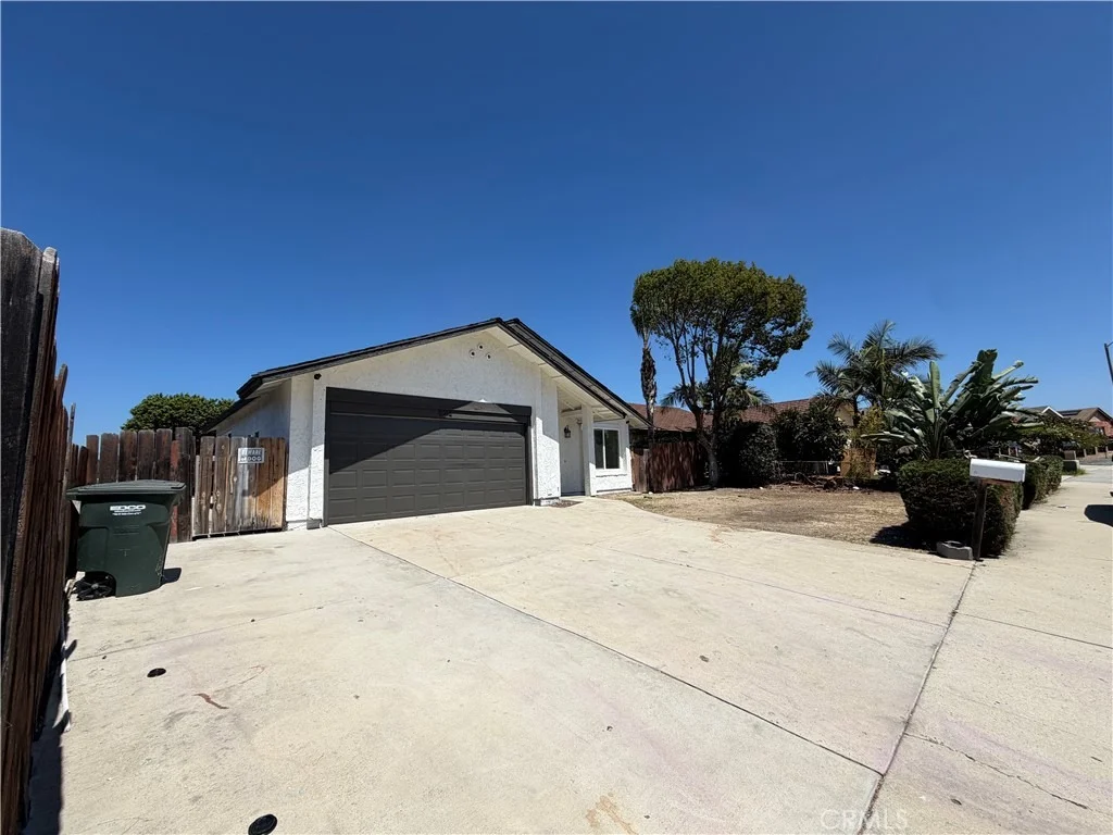 Photo of 8214 Cacus Street