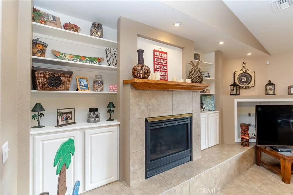 Photo of 915 Beach Drive