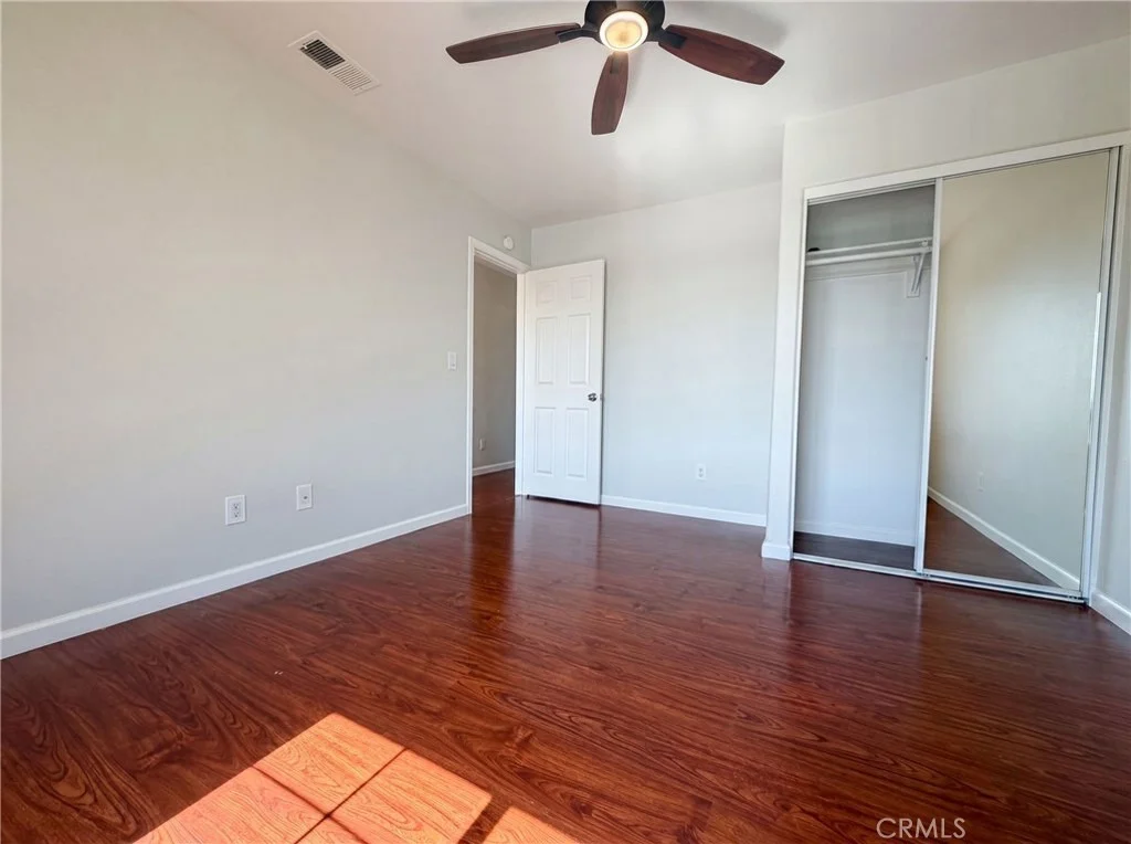 Photo of 922 W Craig