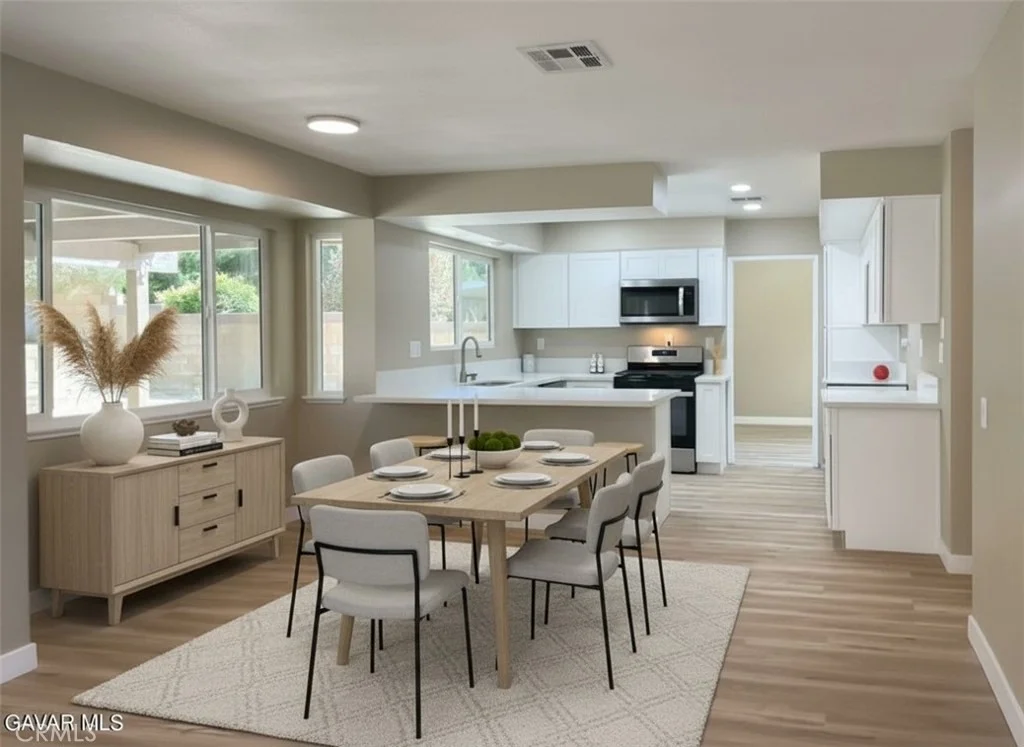 Photo of 43856 Windsor Place