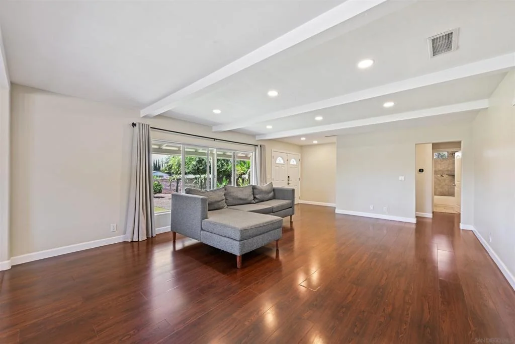 Photo of 2124 Oak Hill Dr.
