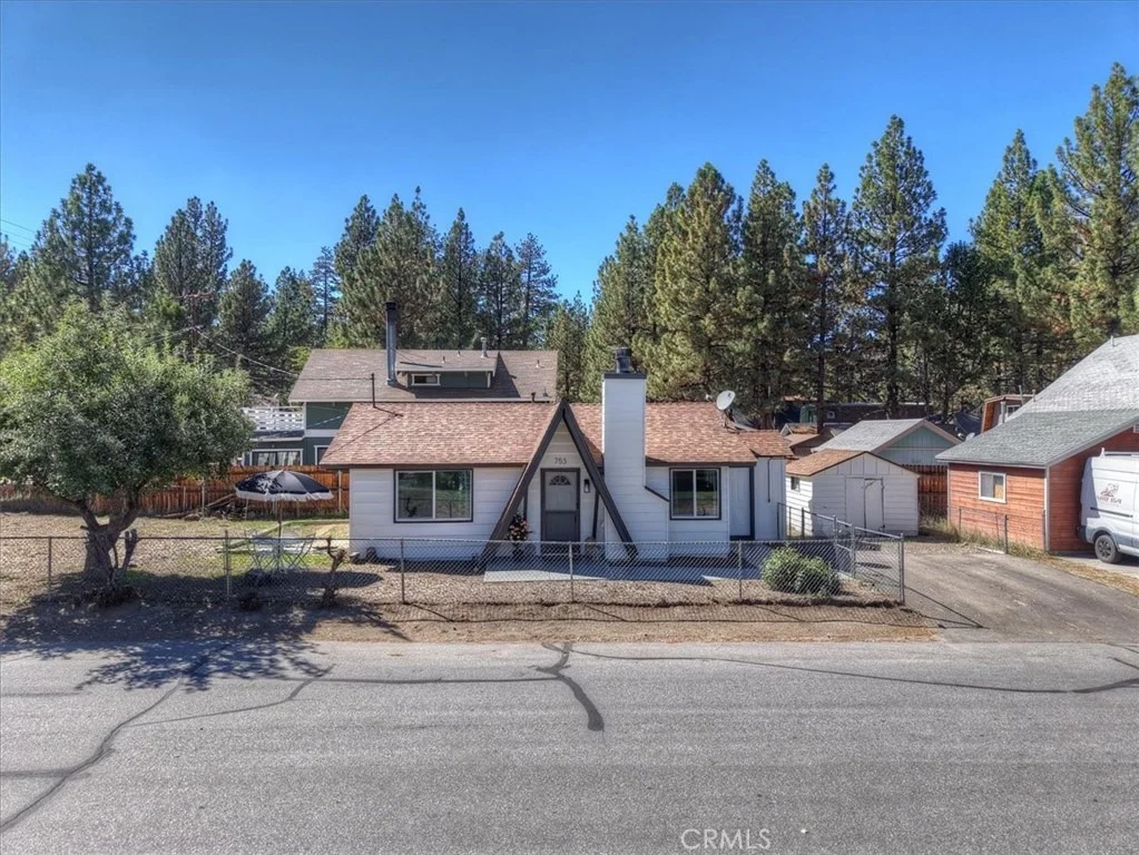 Photo of 753 Elysian