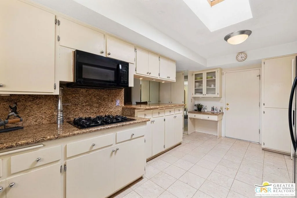 Photo of 73070 Shadow Mountain Drive