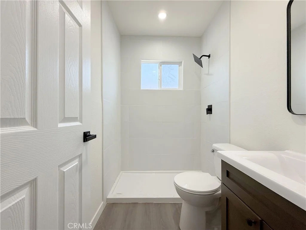 Photo of 213 N Broadacres Avenue