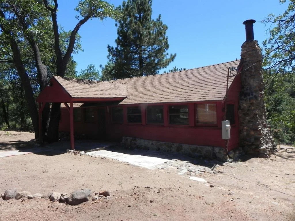 Photo of 555 El Centro Tract