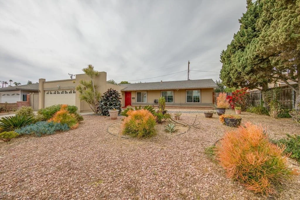 Photo of 813 N Calle Circulo