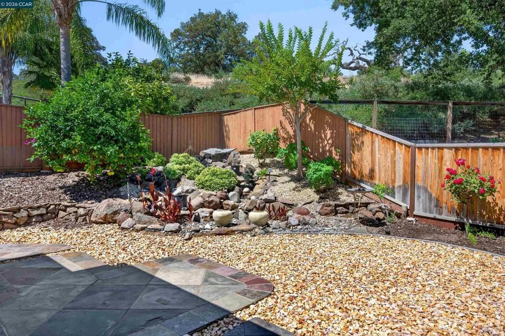 Photo of 5210 S Montecito Dr