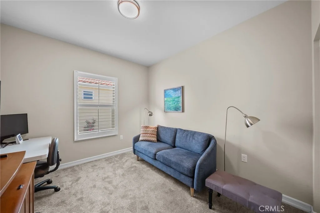 Photo of 4066 Aurora
