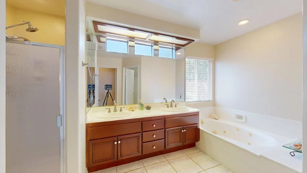 Photo of 43850 Venice Drive