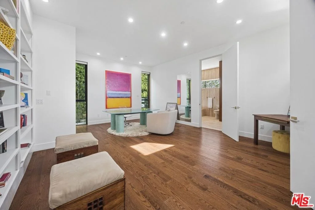 Photo of 11075 W Sunset Boulevard