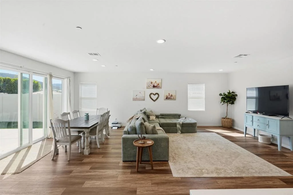 Photo of 1354 Topanga