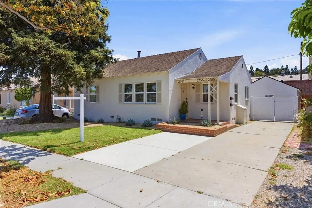 Photo of 2151 Euclid