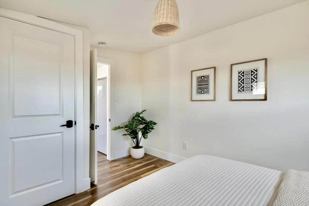 Photo of 6451 Mountain View Street
