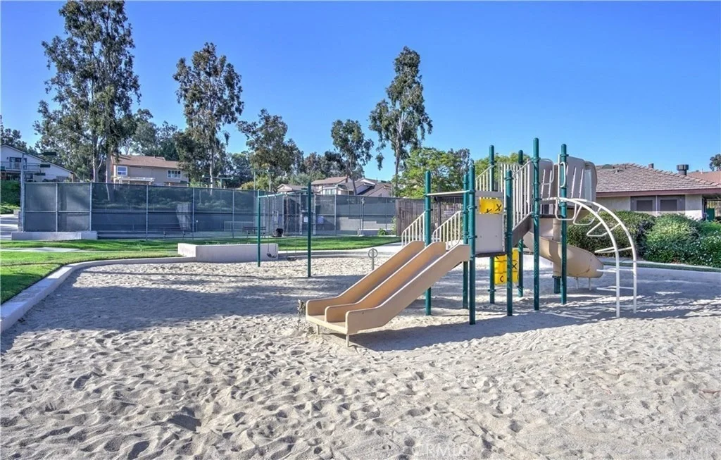 Photo of 2047 Seaview Drive