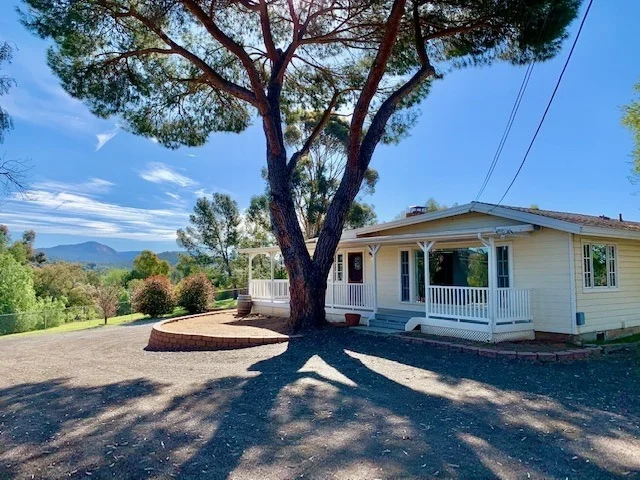 Photo of 1499 S Grade Rd