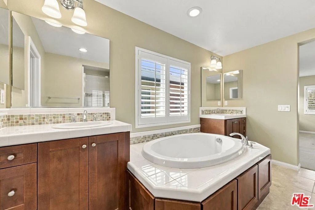Photo of 175 Seabluff Drive